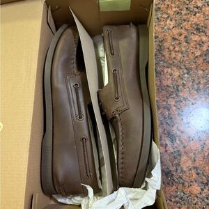 NWT  Brown Leather SPERRY Boat shoes - Men's Loafers size 10